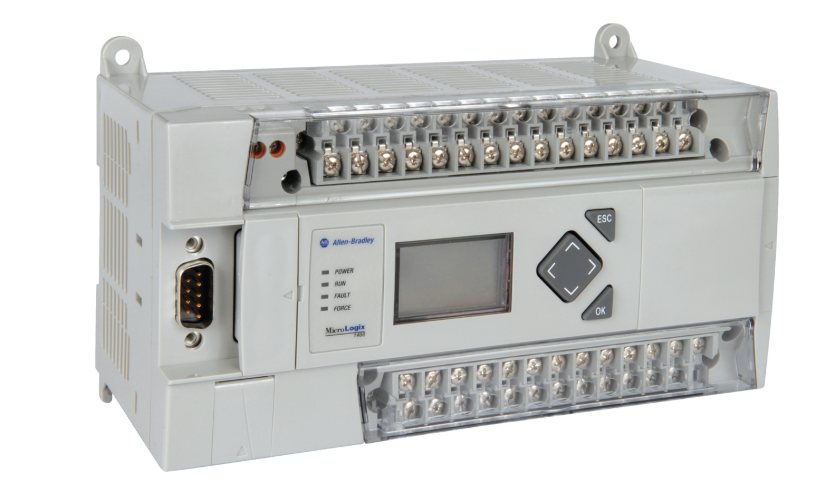 MicroLogix 1400, 12 entradas digitales rápidas de 24V DC, 8 entradas digitales normales de 24V DC, 12 salidas de relés, alimentación alterna de 110/240V